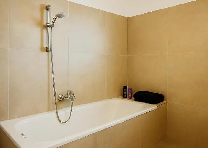 Modern Premium With Balcony & Free Parking *